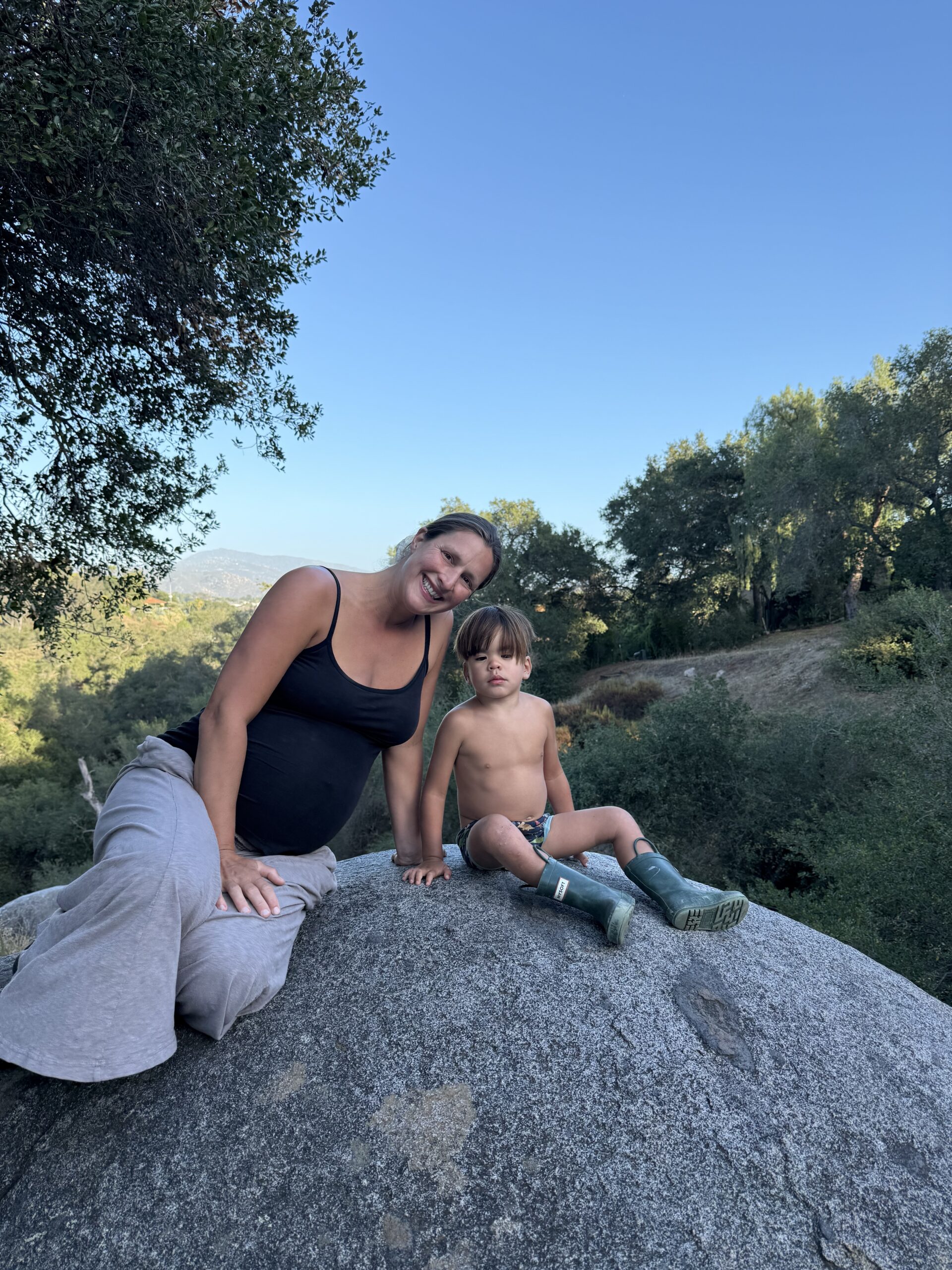 Pregnant Victoria and Luka